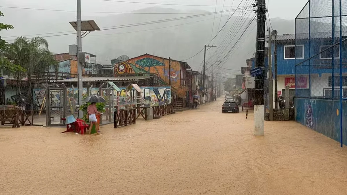 Chuva mantém nove cidades do Vale e Litoral Norte em alerta do Cemaden