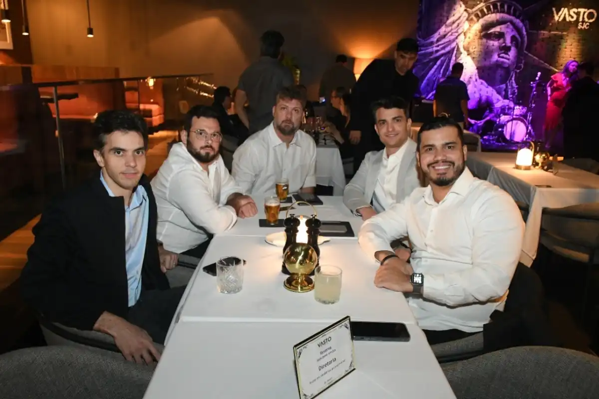 Vasto Restaurante São Jose dos Campos inaugura no Colinas Shopping-15 abril.