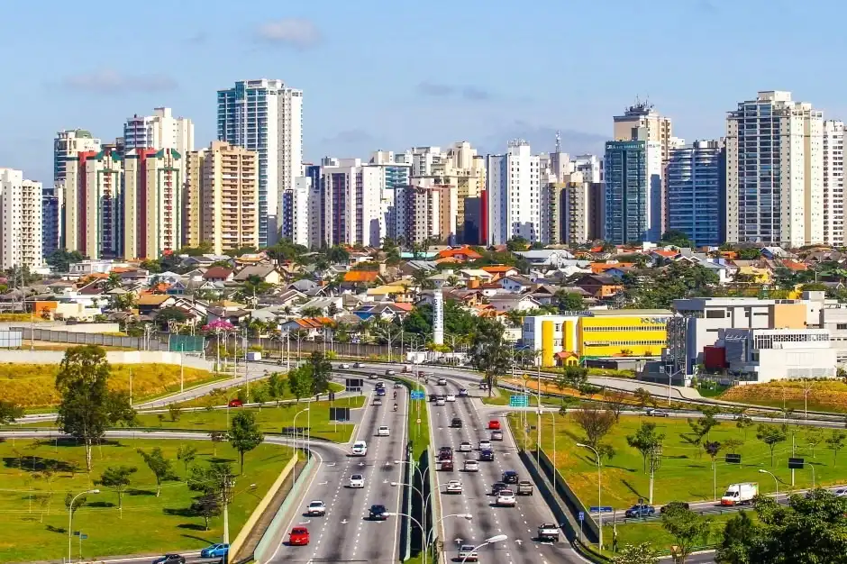São José aumenta exportações em 23% fabricando aeronaves, automóveis e aparelhos de telefonia