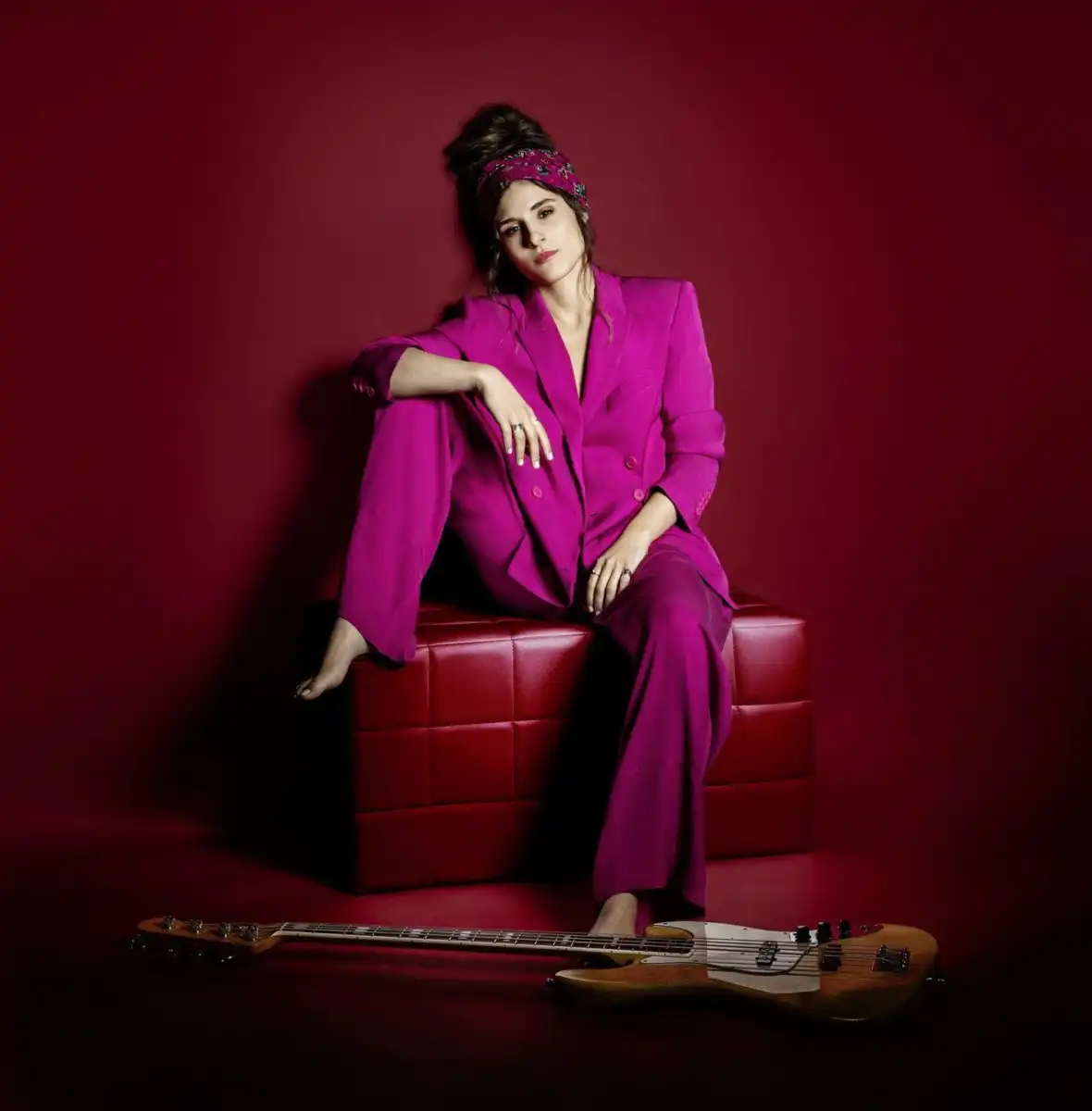 Marta Pereira da Costa, a maior representante feminina da guitarra portuguesa, e Kinga Glyk, uma das vozes mais influentes do jazz contemporâneo, sobem ao palco do Blue Note São Paulo