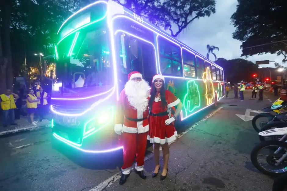 São José inaugura decoração de Natal com Papai Noel, caravana e shows
