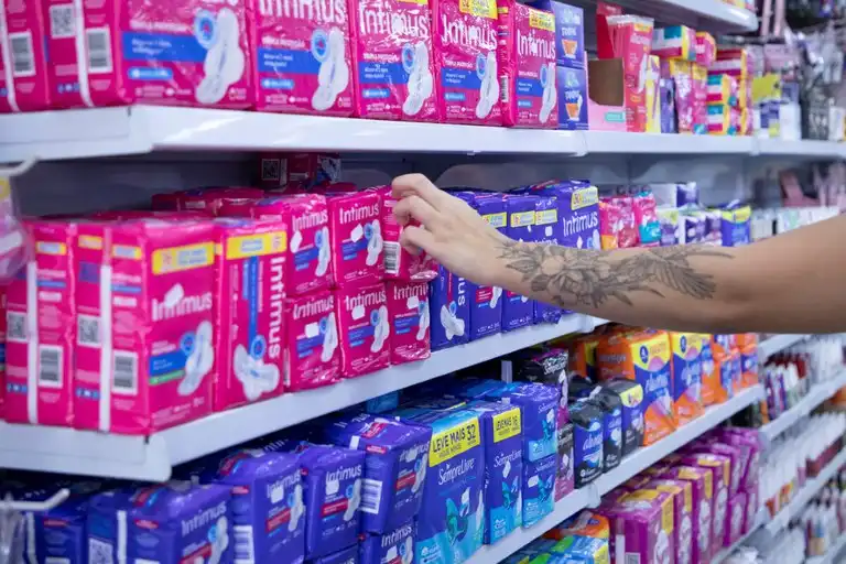 Taubaté promove dignidade menstrual com campanha de arrecadação de absorventes