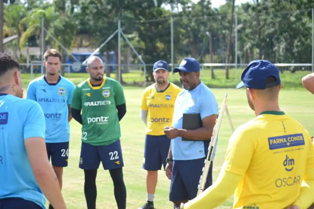 Jorge Castilho comanda o São José pela primeira vez na Série A2