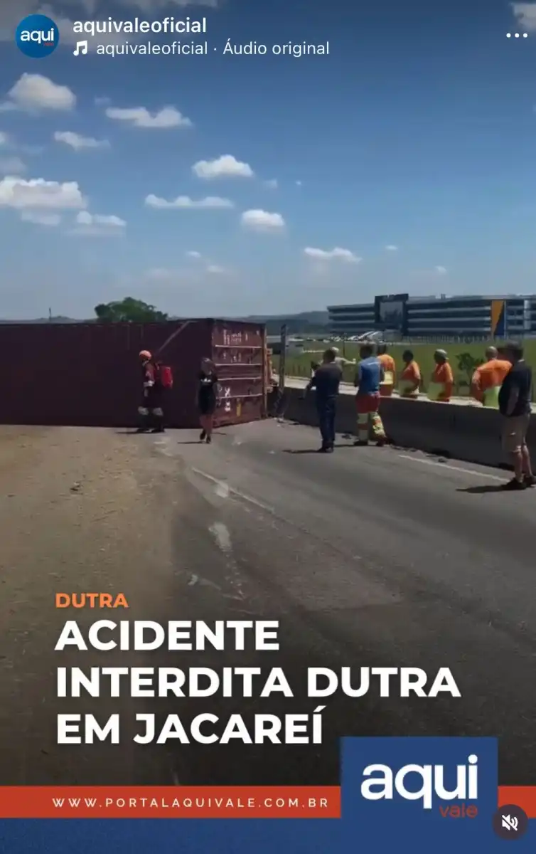 Acidente interdita Dutra em Jacareí