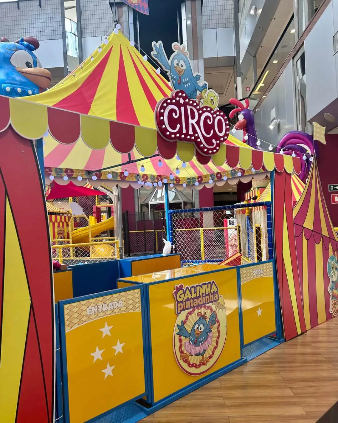 Circo da Galinha Pintadinha traz personagens famosos ao Colinas Shopping no mês da criança