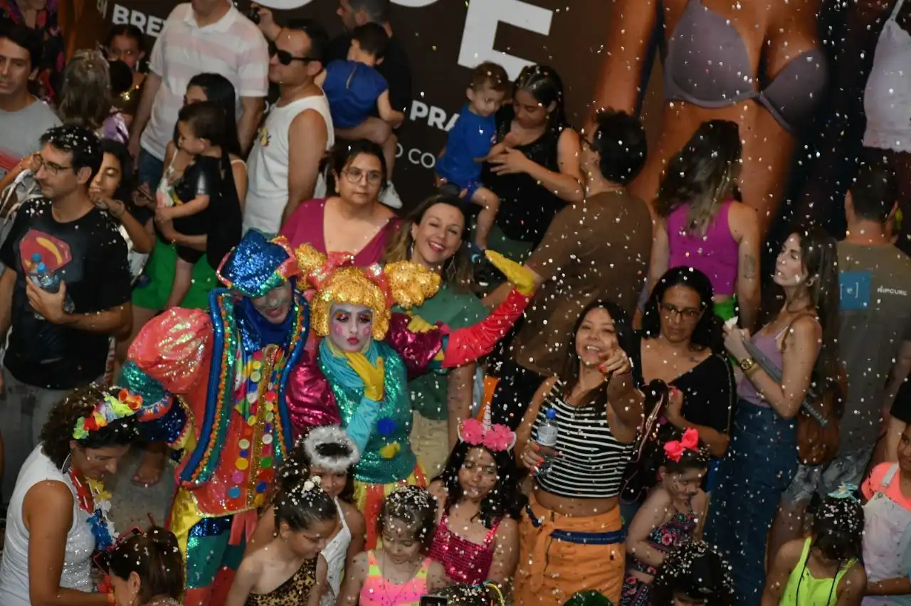 Ô abre alas que o TBT de Carnaval do Colinas Shopping está chegando!