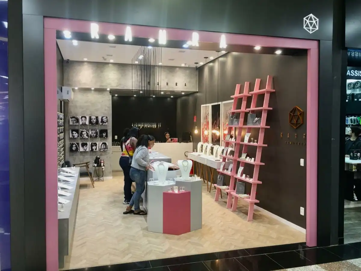 Fim de Ano: Shopping Jardim Oriente está com Novas Lojas e com Vagas Efetivas e Temporárias