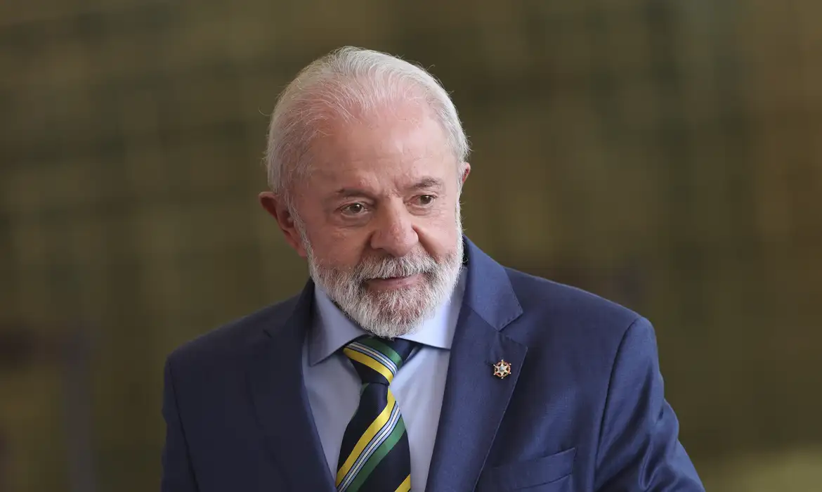 Lula diz que vai ligar para Trump se negociações comerciais não avançarem após COP30 