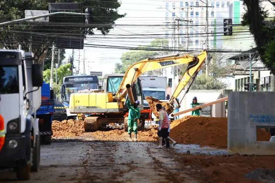 Cruzamento da Nelson D'Avila está interditado de hoje (31) até fim de abril