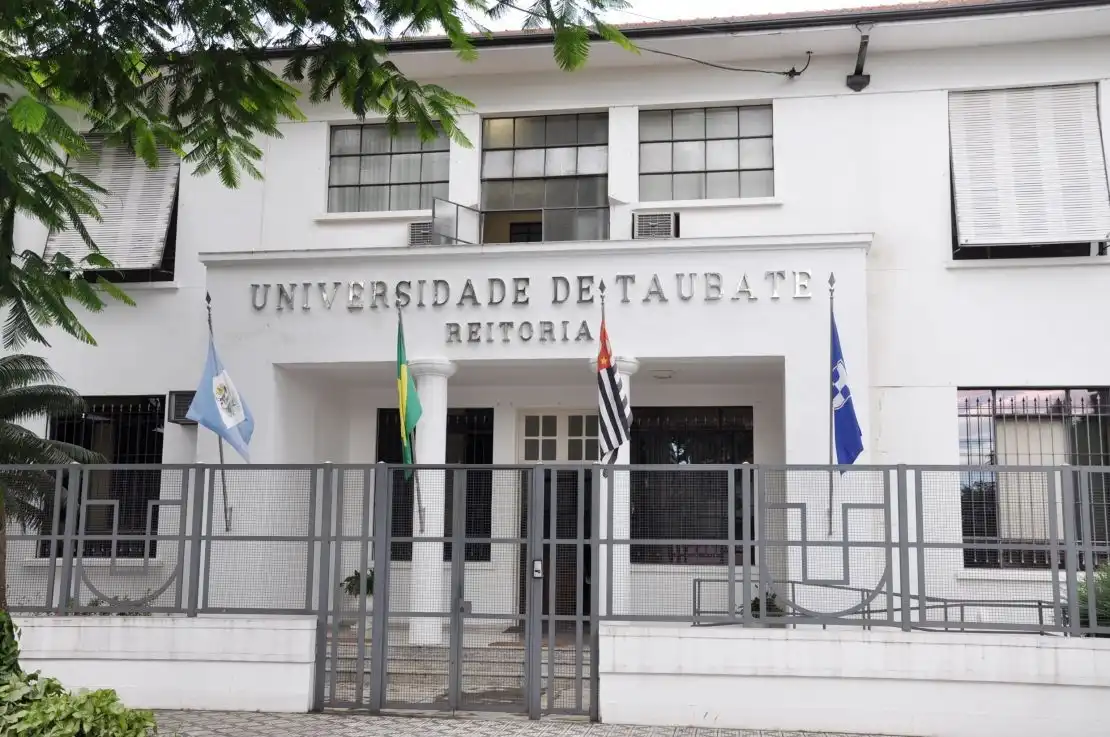 Justiça bloqueia conta de alunos devedores da UNITAU
