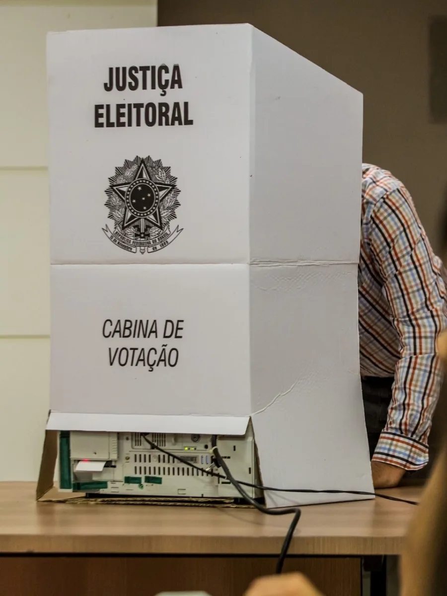 Joseenses acima de 35 anos são os mais interessados em política