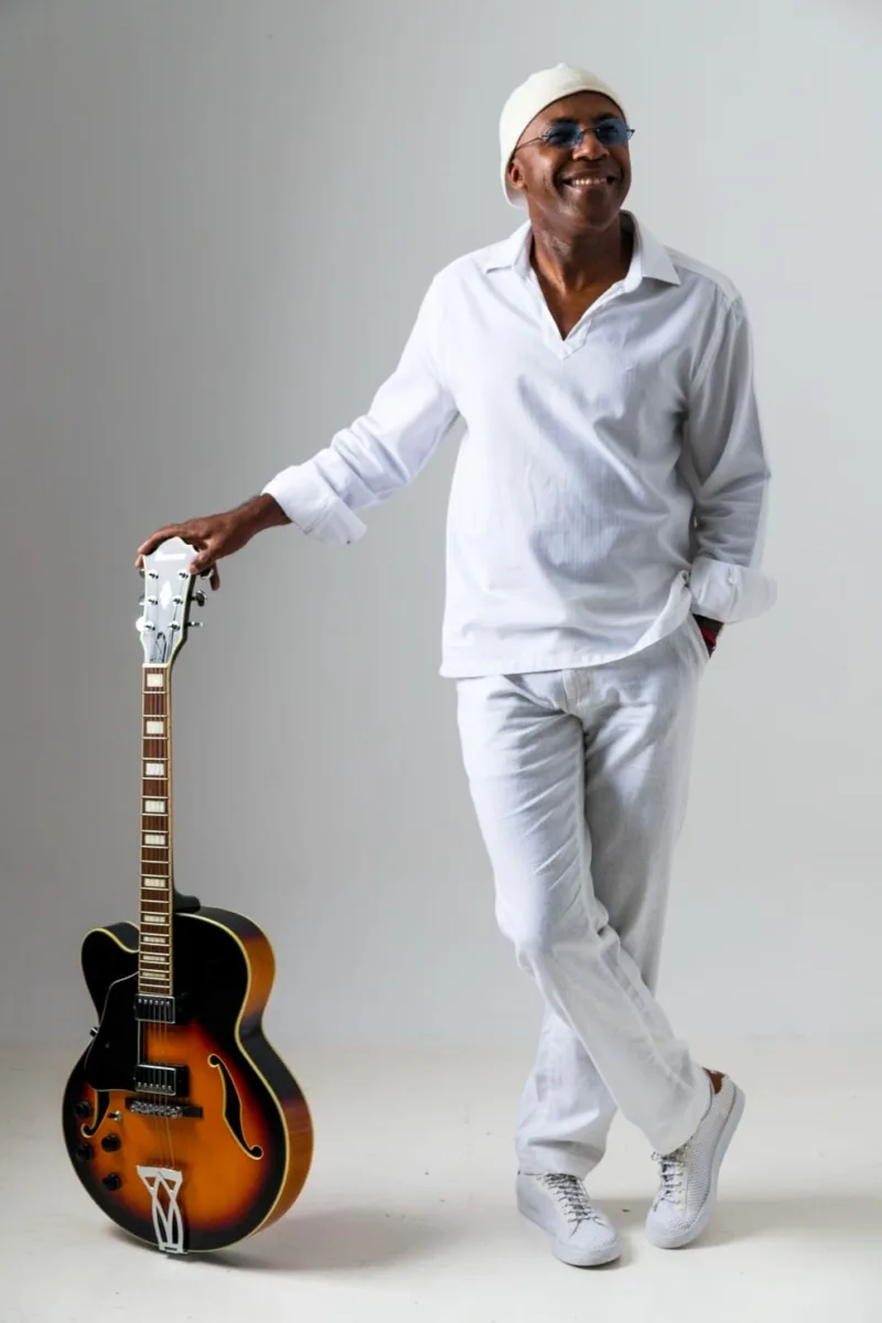 Iniciativa cultural "O Baile do Swing - Sai Dançando" apresenta seu novo espetáculo Caixa de entrada