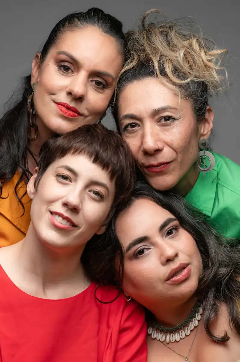 Compositoras combatem pobreza menstrual em Jacareí com arrecadação de absorventes para instituições de apoio social