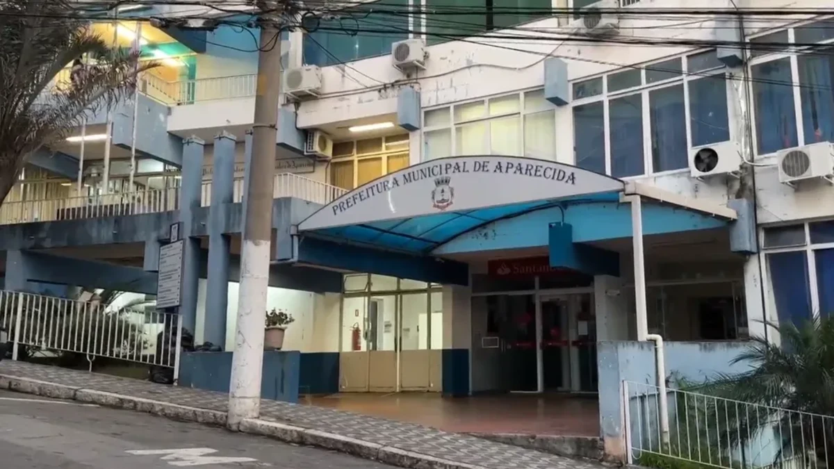 Aparecida abre concurso com 21 vagas e salários de até R$ 6,9 mil