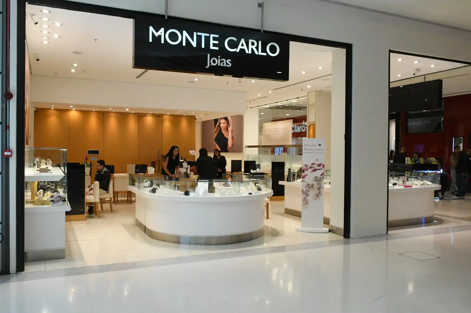 Tanara Beauty & Monte Carlo jóias promovem lançamento da nova coleção Alma
