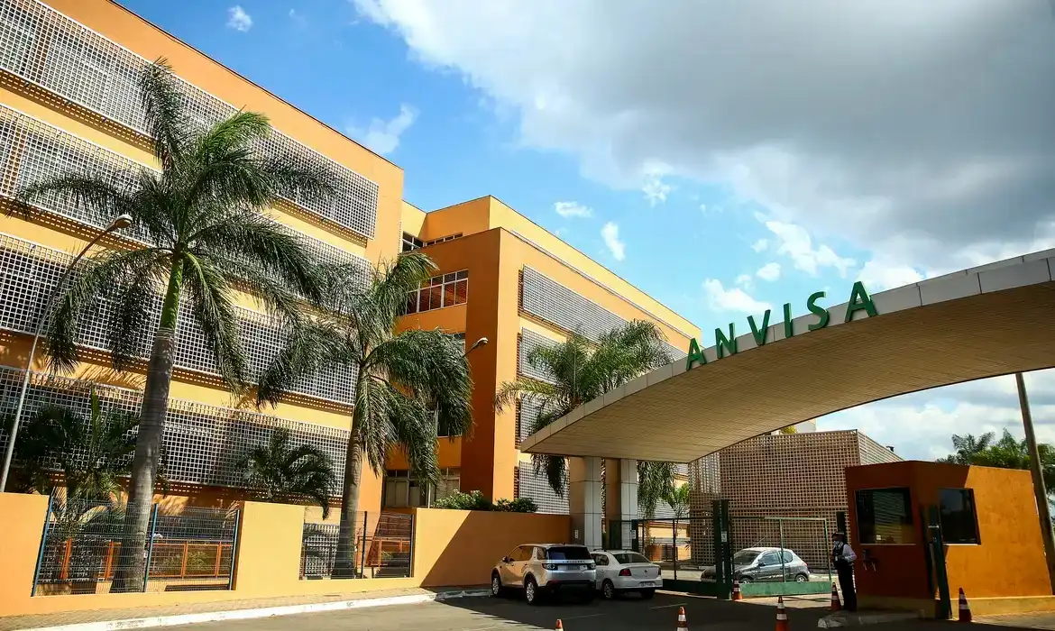 Anvisa aprova 1ª vacina para prevenção de bronquiolite em bebês