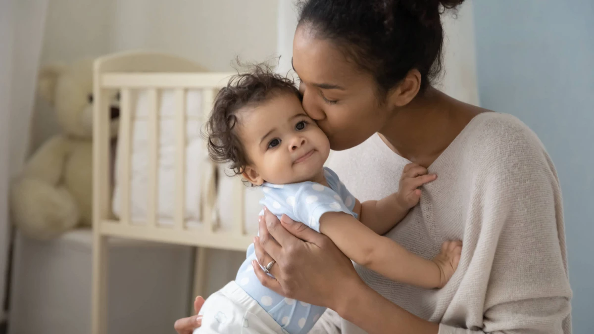 Células da mãe podem permanecer no corpo dos filhos por décadas