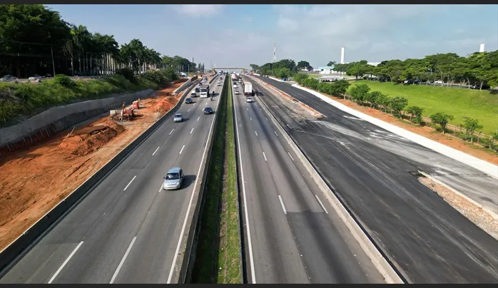 Concessionária libera 4 km de pistas na Via Dutra entre os bairros Jardim das Indústrias e Nova Jacareí