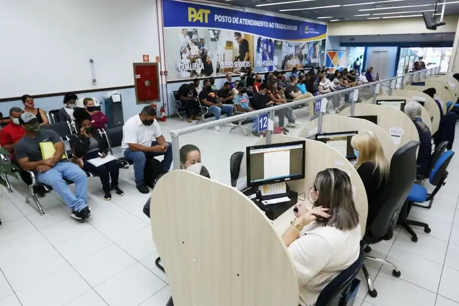 PAT de São José está com mais de 540 vagas de emprego