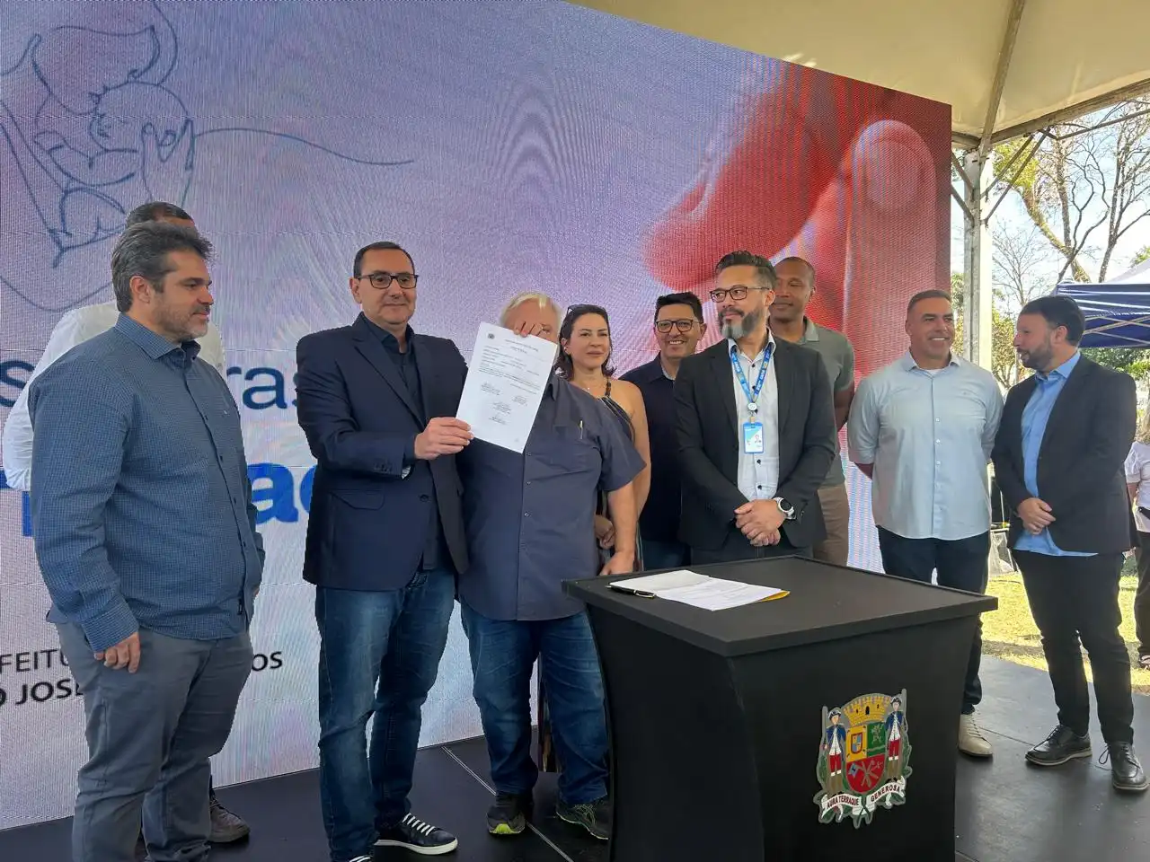 Ordem de serviço para construir o Hospital Maternidade em São José é assinada  
