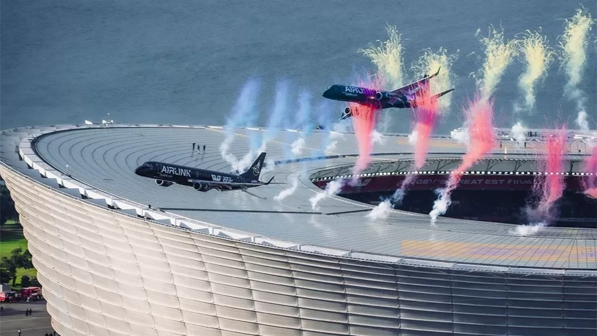 Aviões da Embraer fazem voo rasante sobre estádio na África do Sul