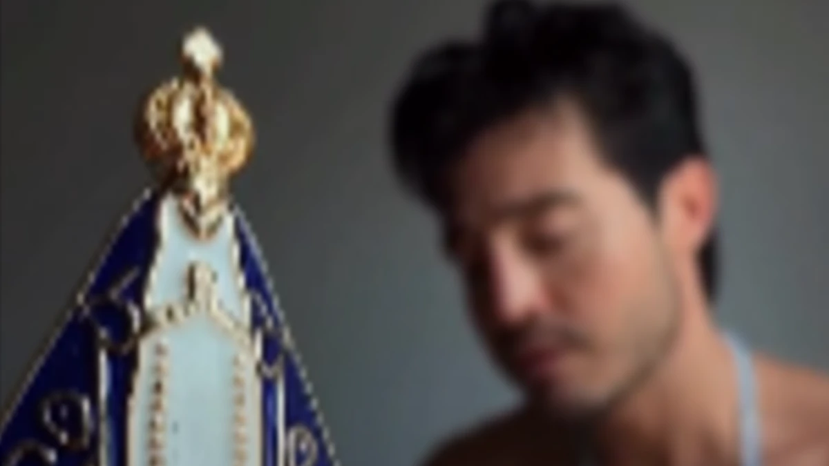 Tiago Iorc homenageia Nossa Senhora Aparecida com versão de “Romaria”