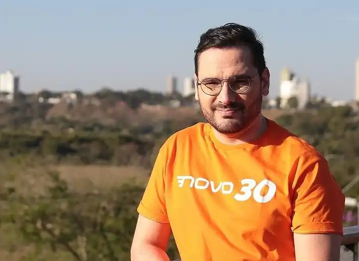 “Ainda não tenho definição de futuro partidário”, diz Thomaz Henrique após deixar Novo