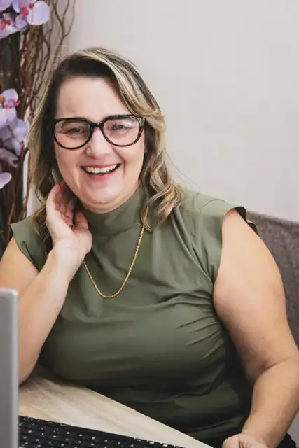 Vânia Guelfi expande atuação em frente ao crescimento da população idosa no Brasil