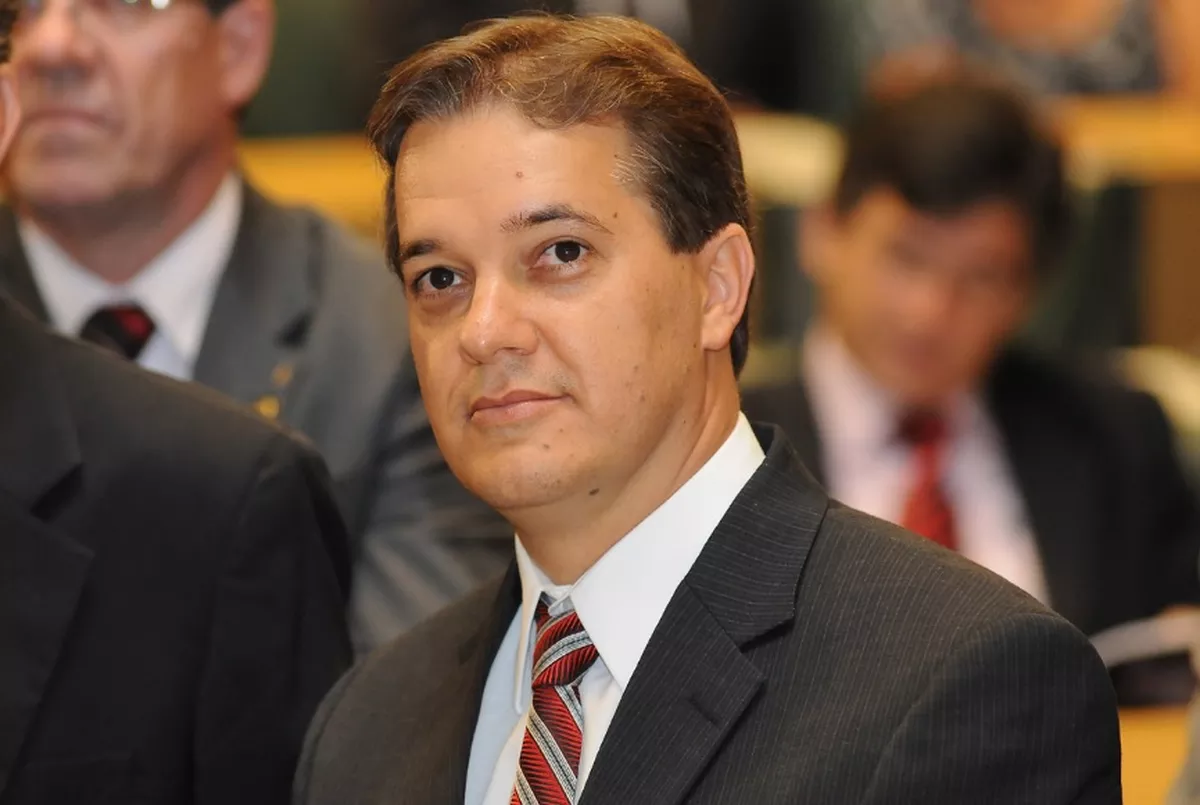 Justiça julga improcedente denúncia no caso ‘Bolsa Esposa’ contra ex-prefeito, Carlinhos Almeida