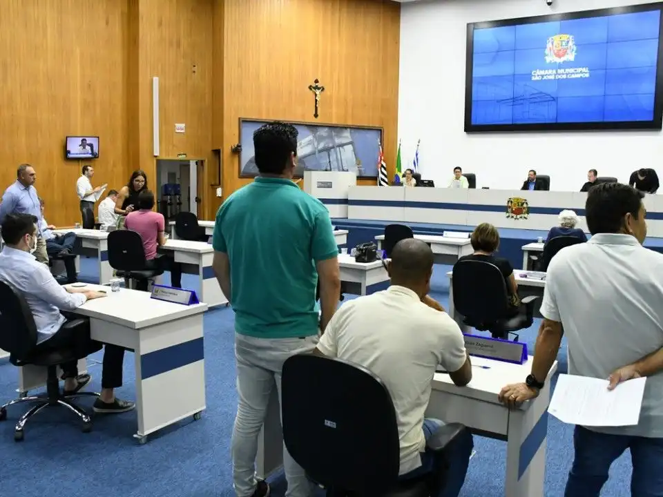 Aumento de 5% no salário dos secretários municipais é aprovado em Câmara de São José