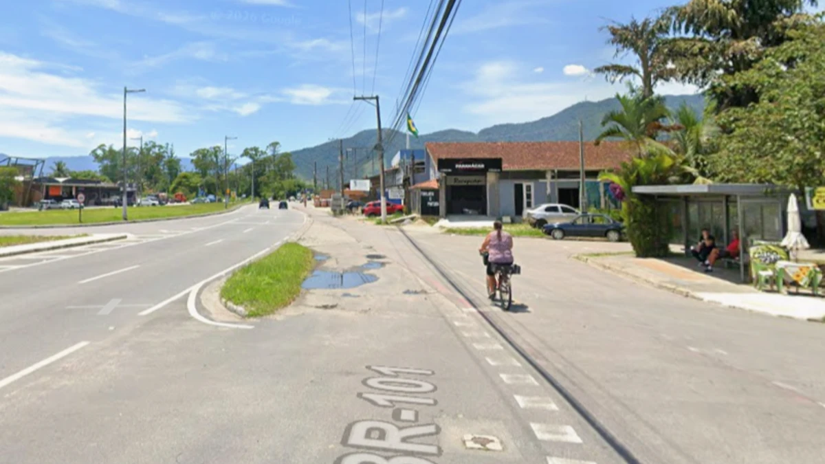 Homem é preso após tentar esfaquear vítima pelas costas em ponto de ônibus de Caraguatatuba