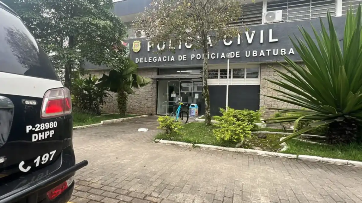 Homem é atropelado pela viatura da PM em Ubatuba