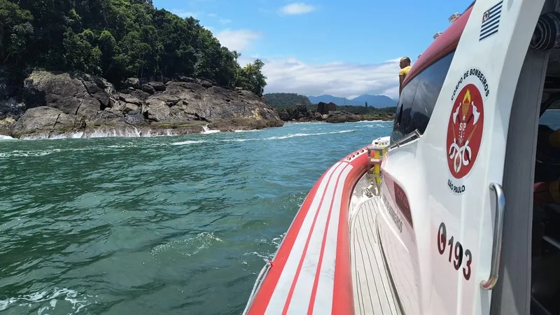 Corpo de turista que se afogou na Barra do Sahy, em São Sebastião, é encontrado