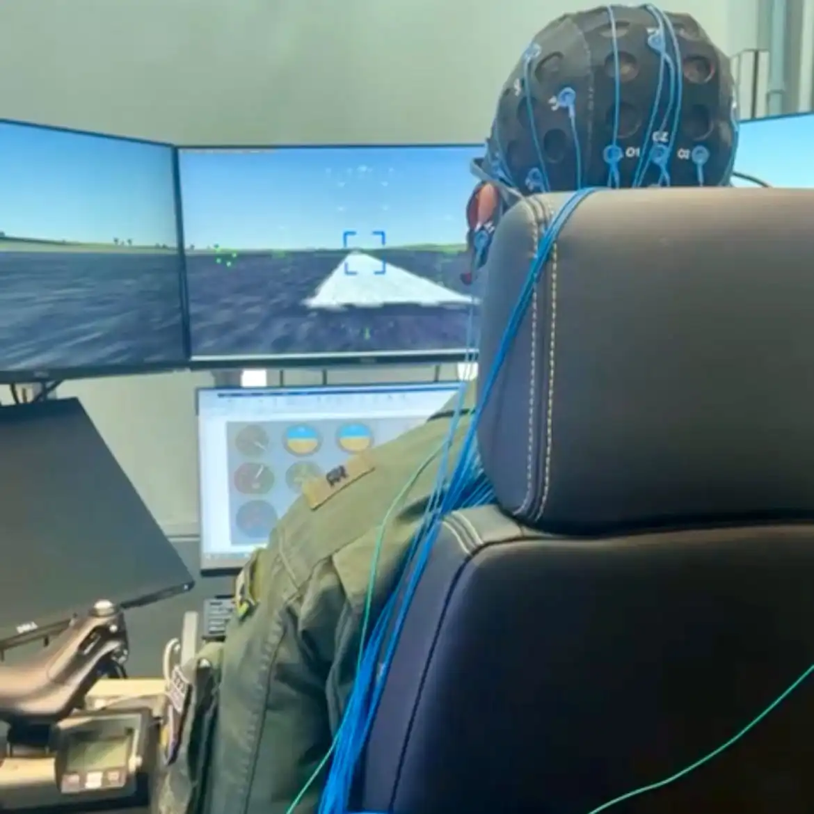 Centro de Treinamento Cerebral de São José é responsável por treinar cérebro de pilotos da Força Aérea Brasileira