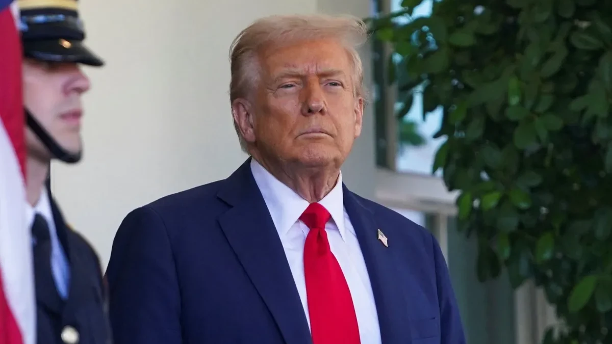 Trump diz que acompanha “muito de perto” as eleições no Brasil