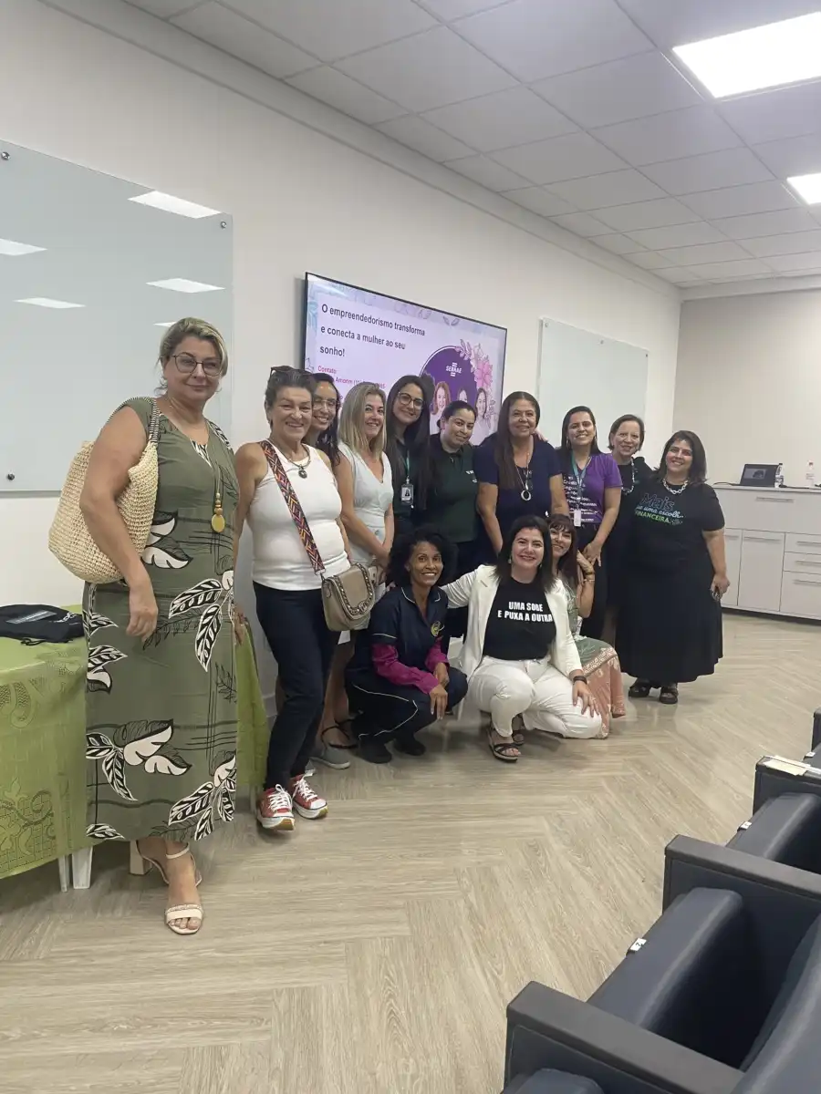 Em homenagem ao dia das mães, SICOOB CRESSEM realiza evento de empreendedores