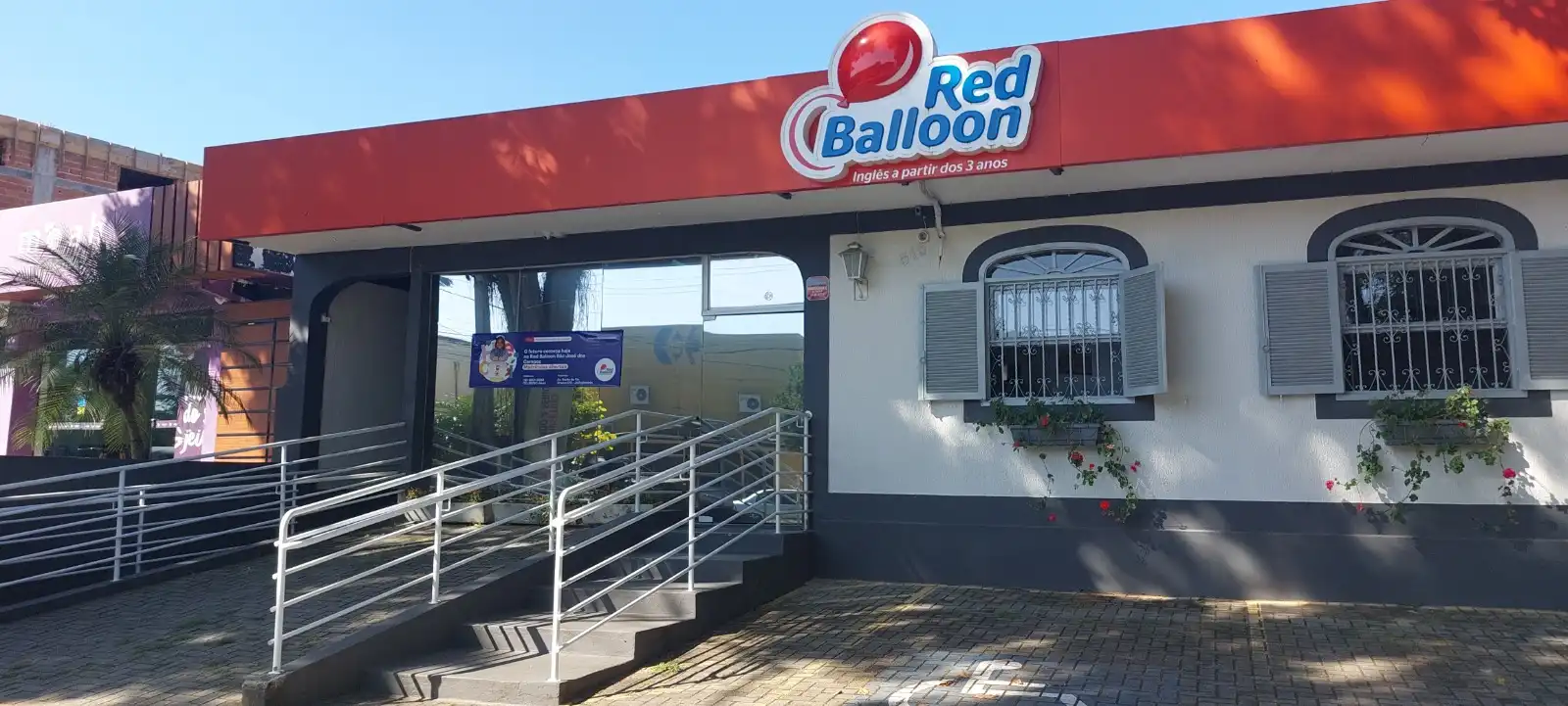 Escola de Inglês de São José promove evento “Portas abertas” nesta terça (04)
