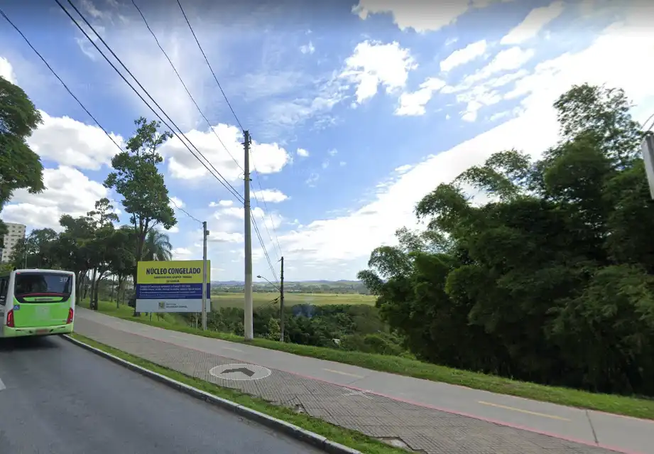 Prefeitura de São José quer retirar moradores do Banhado imediatamente e demolir residências