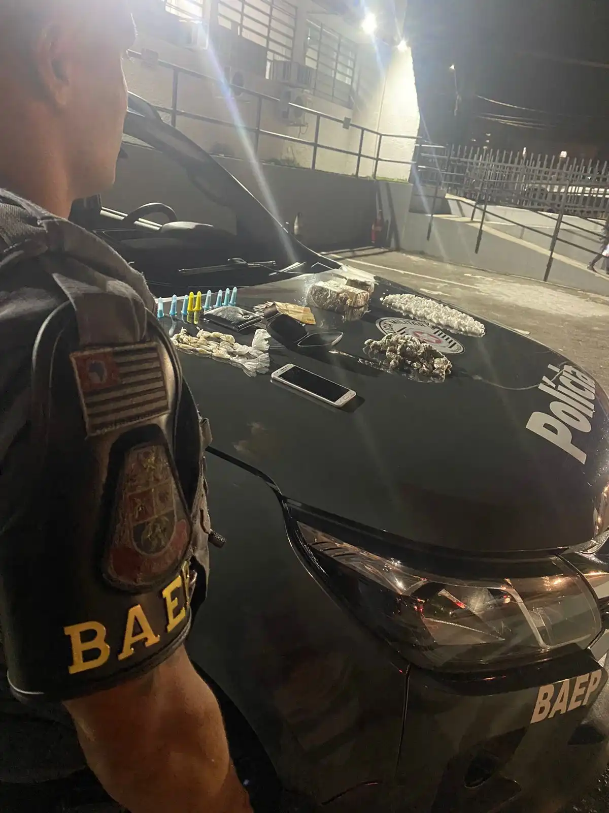 Polícia Militar prende suspeito por tráfico de drogas em São José