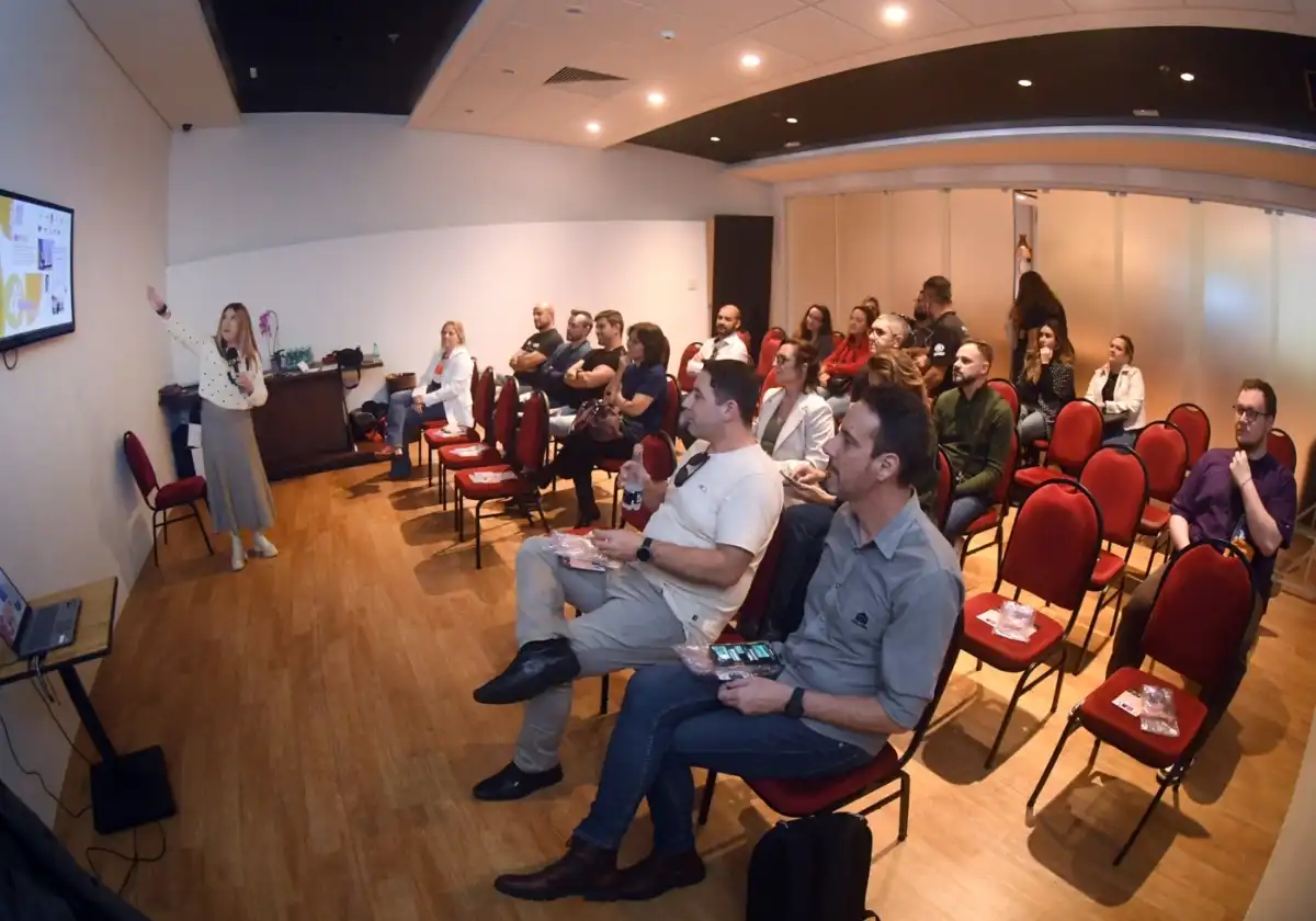 DWalk - Semana do Design do Vale do Paraíba, anuncia a curadora do evento, que será realizado em São José dos Camposㅤ
