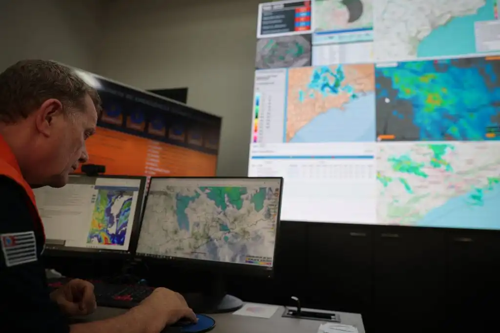 Defesa Civil de SP emite alerta para tempestades e ventos acima de 90 km/h 