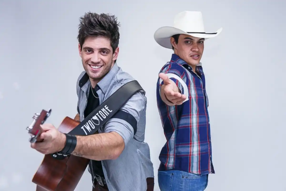 Talis e Welinton fazem show gratuito no Centro da Juventude