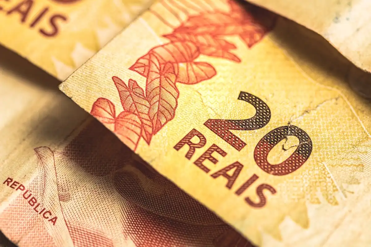 4 de 12 setores tiveram aumento salarial em 2024