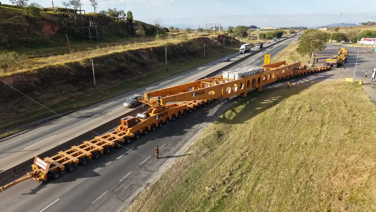 Mega-transformador de mais de 800 toneladas provoca alterações no trânsito nesta quarta (17)