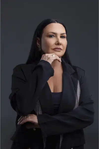 Luzia Gasetta Tschizik, fundadora do Grupo Ourho, recebe condecoração de cidadã joseense