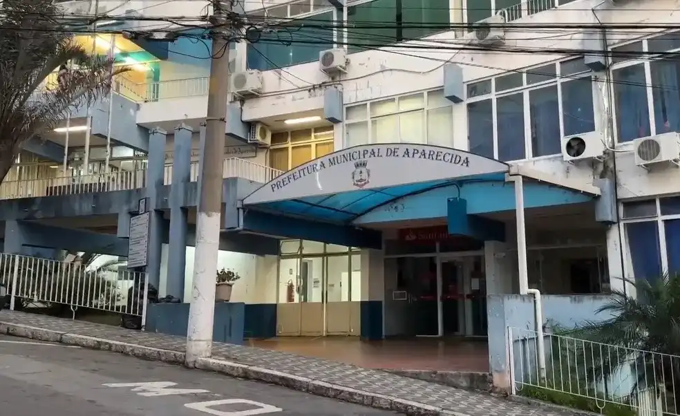 Prefeitura de Aparecida anuncia 159 vagas com salários de até R$ 6.453