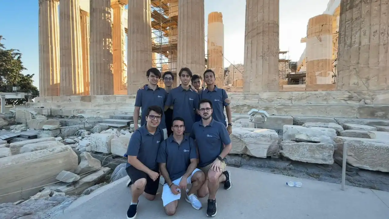 Estudantes de São José conquistam Olimpíada Internacional de Economia na Grécia