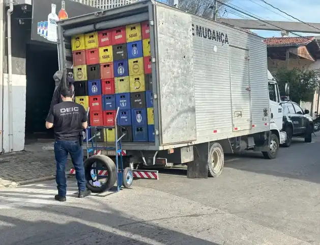 Operação “Santo Rótulo” apreende mais de 200 engradados de cerveja falsificada no Vale do Paraíba 