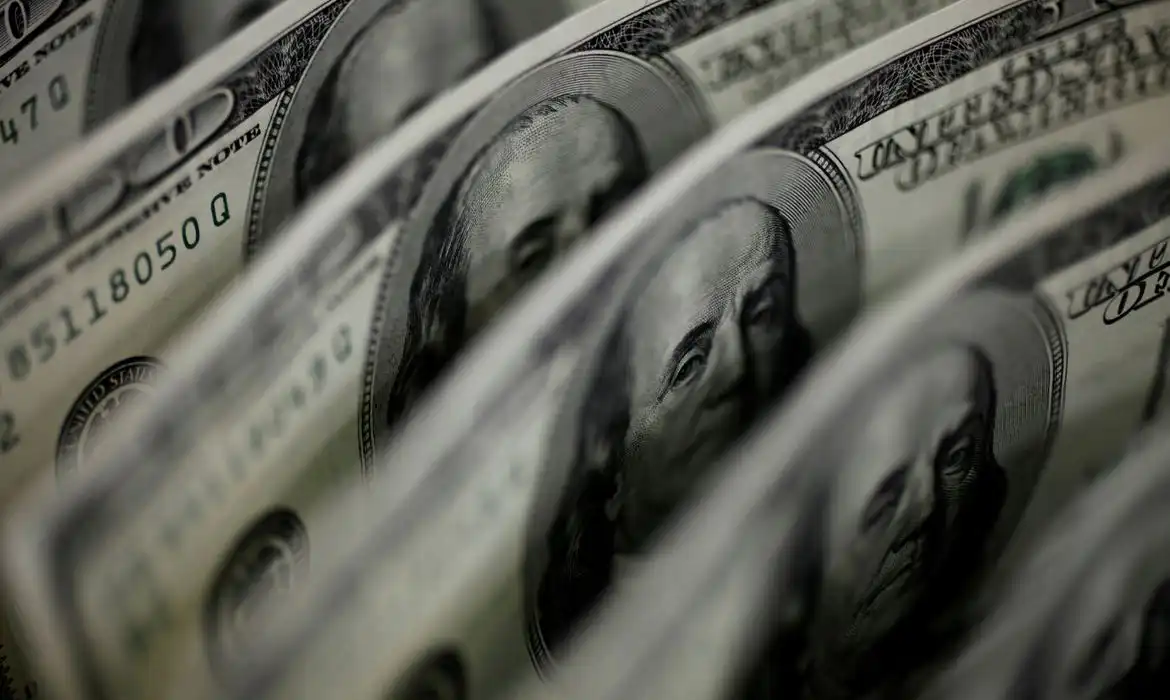 INVESTIMENTOS NO EXTERIOR: ESPECIALISTA COMENTA SOBRE TRIBUTAÇÃO E SUAS VANTAGENS