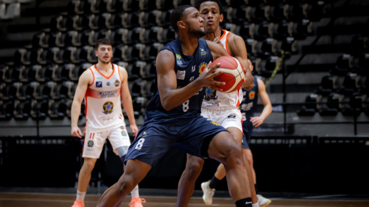 São José Basketball vence Caxias de virada e se classifica para semifinal da LDB